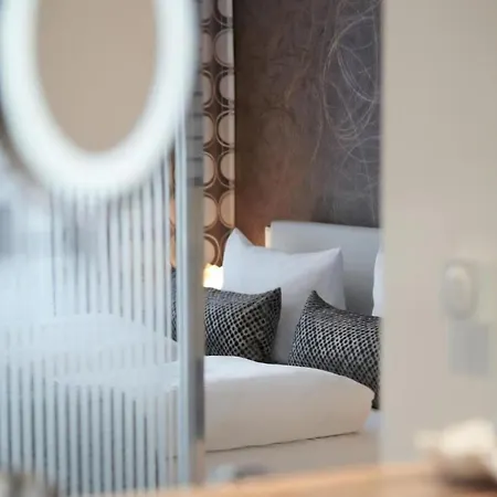 Apartment In Mit Garten, Sauna Und Terrasse Und Meerblick *