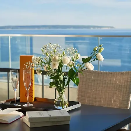 Apartment In Mit Garten, Sauna Und Terrasse Und Meerblick Sellin (Rugen)
